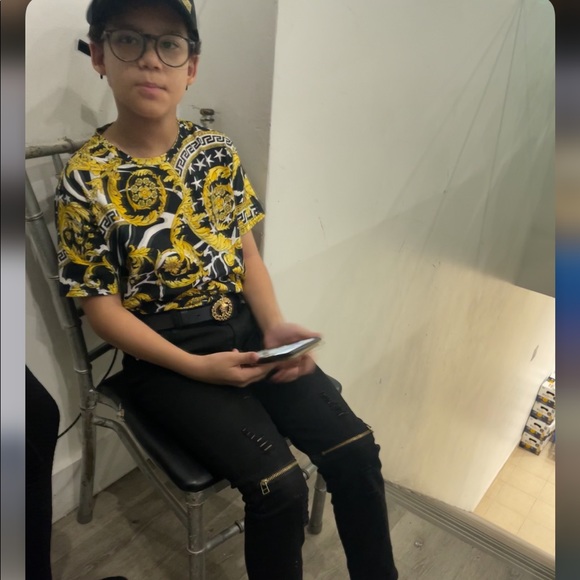 ❤️💯 authentic versace tops with black pants - Picture 13 of 13